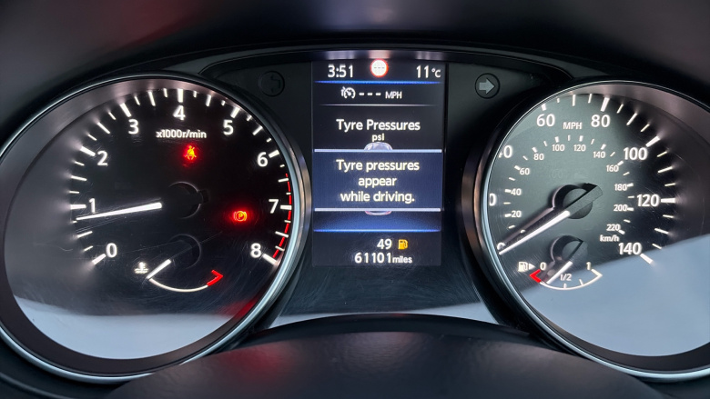 Nissan Qashqai 1.3 DiG-T Acenta Premium 5dr Petrol Hatchback